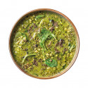 Zuppa con spinaci, nocciole e tartufo
