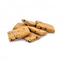 Biscotti con gocce di cioccolato e nocciole