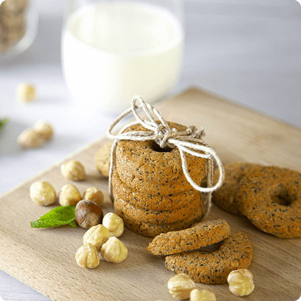 <span style="font-family:HurmeSemiBold; font-size:17px; color: #606060; line-height:16px;"><br>Biscotti con nocciole</span><span style="font-family:HurmeRegular; font-size:16px; color: #606060; line-height:16px;"><br>Colazione del giorno 3<br><br></span>